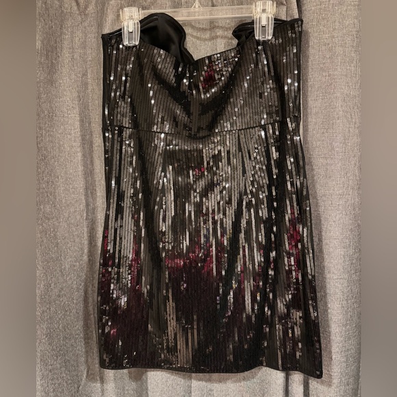 One once black, sweetheart, neck sequence party dress - Picture 4 of 4